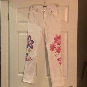 White flower detail jeans